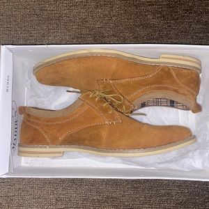 Steve Madden Ferraro Tan Size 8.5